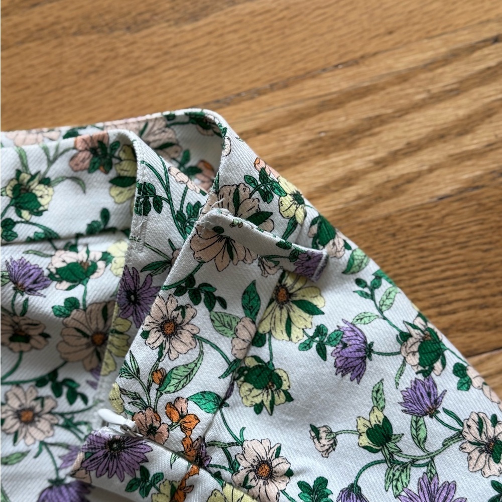 🌸 LOFT Floral Skirt 🌸
Size 12 - Picture 4 of 7
